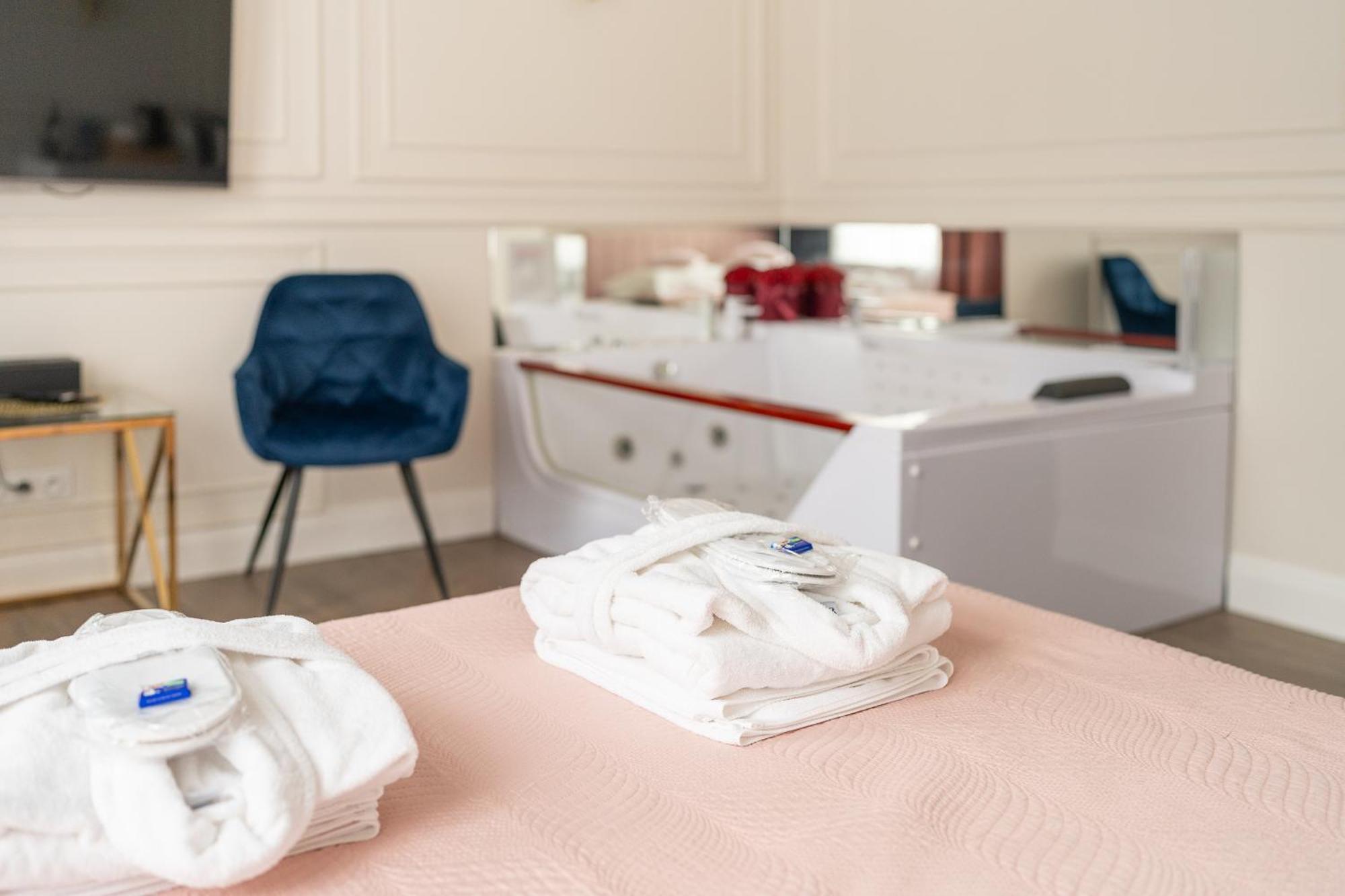 Apartament Glamour Prywatne Jacuzzi Starowislna Krakow Bagian luar foto
